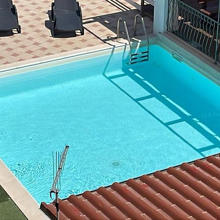 Casa Ginestra - Gonnesa Apartment Bagian luar foto