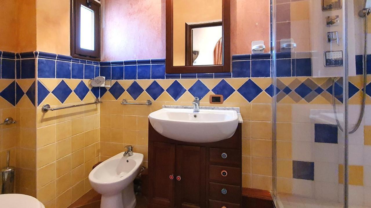 Casa Ginestra - Gonnesa Apartment Bagian luar foto
